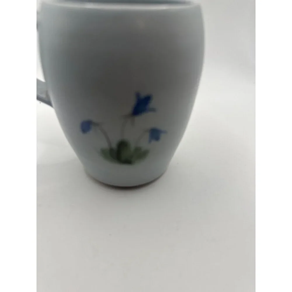 Buchan Portobello Scotland Ceramic Mug With Hand-Painted Floral Design - Picture 2 of 4